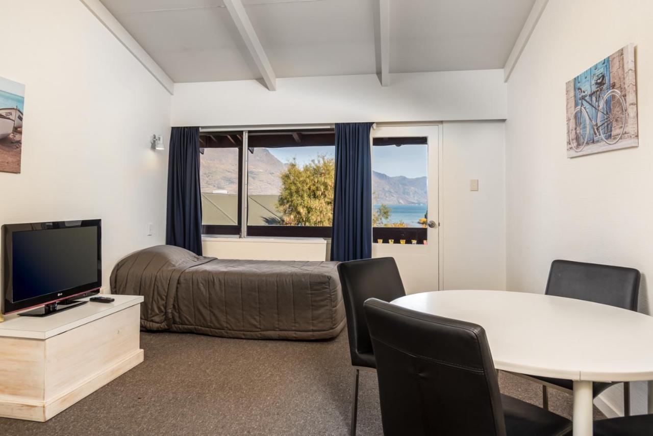 Queenstown Motel Apartments (Adults Only) Экстерьер фото