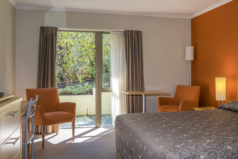 Queenstown Motel Apartments (Adults Only) Экстерьер фото
