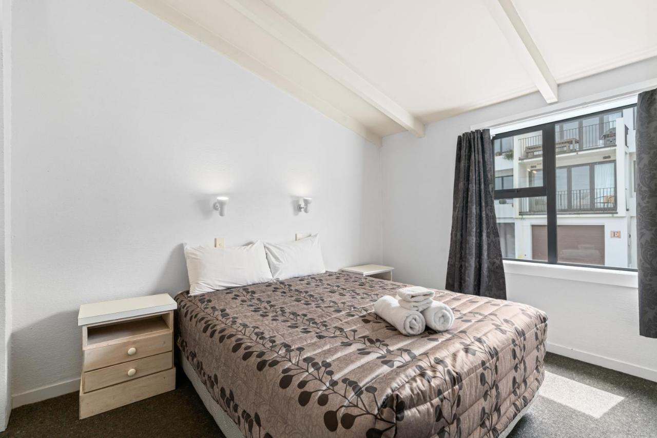 Queenstown Motel Apartments (Adults Only) Экстерьер фото