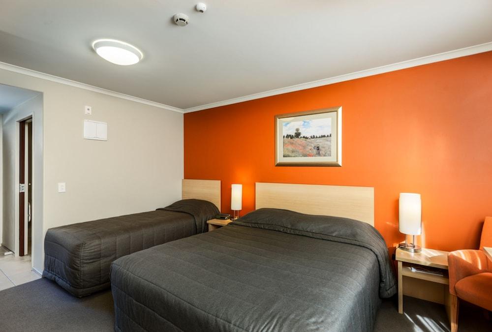 Queenstown Motel Apartments (Adults Only) Экстерьер фото